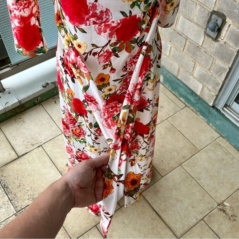 Lara Floral Wrap Maxi Dress Size S - Picture 4 of 7